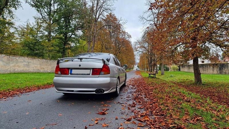 Gebraucht Mitsubishi Carisma 116 PS (85 kW) 1996 Silber Limousine