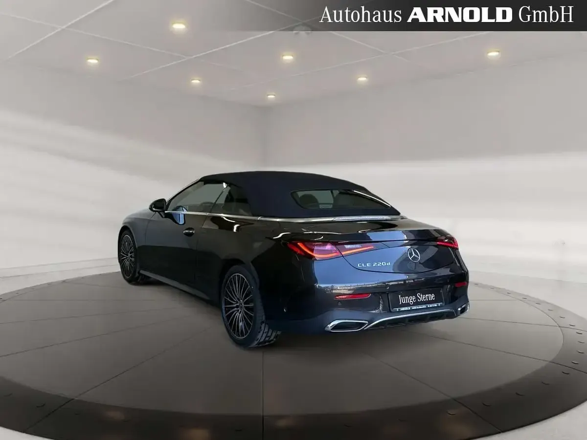 Gebraucht Mercedes CLE220 AMG line 197 PS (144 kW) 2025 Grau Cabrio