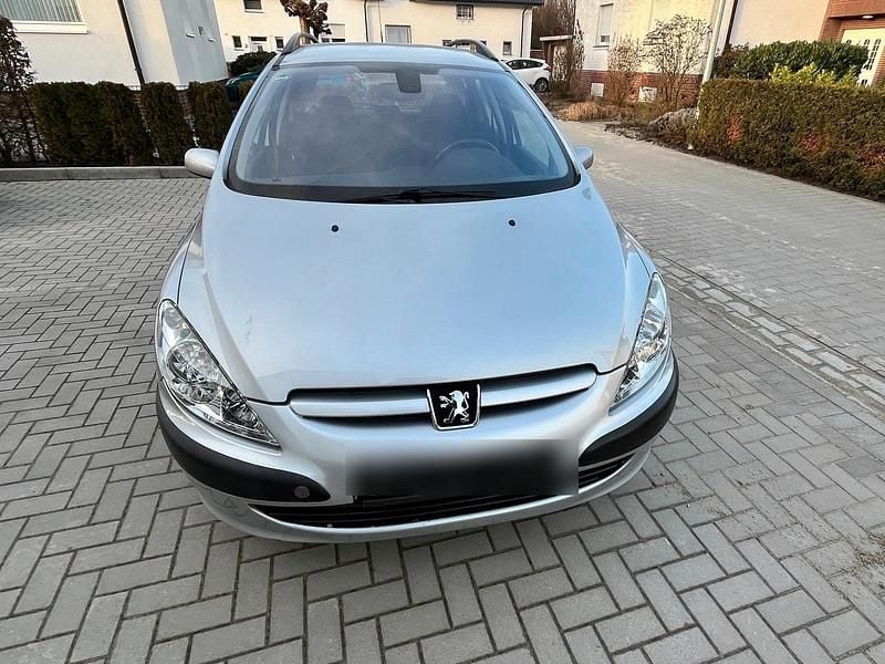 Silber Gebraucht 2004 Peugeot 307 Kombi | 1.400 € (Fairer Preis) - Bild 1/4