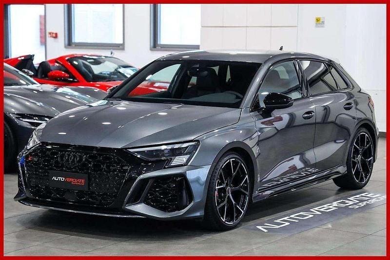 Grau Gebraucht 2022 Audi RS3 Limousine | 52.500 € (Superpreis) - Bild 1/4