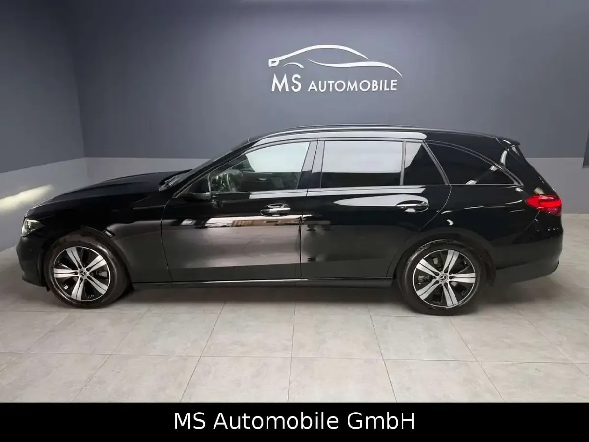 Gebraucht Mercedes C220 Avantgarde 197 PS (144 kW) 2023 Schwarz/baltic black Kombi
