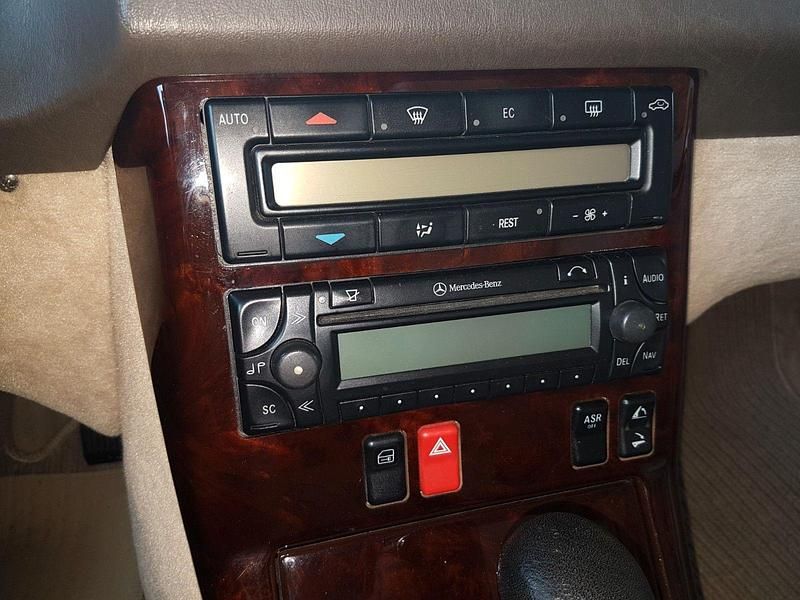 Gebraucht Mercedes SL280 193 PS (141 kW) 1996 Rot Cabrio