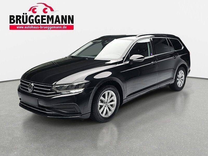 Grau Gebraucht 2023 VW Passat Style Kombi | 27.890 € (Superpreis) - Bild 1/4