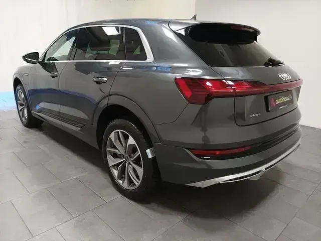 Gebraucht Audi e-tron S-Line 300 kW (408 PS) 2023 Grau SUV
