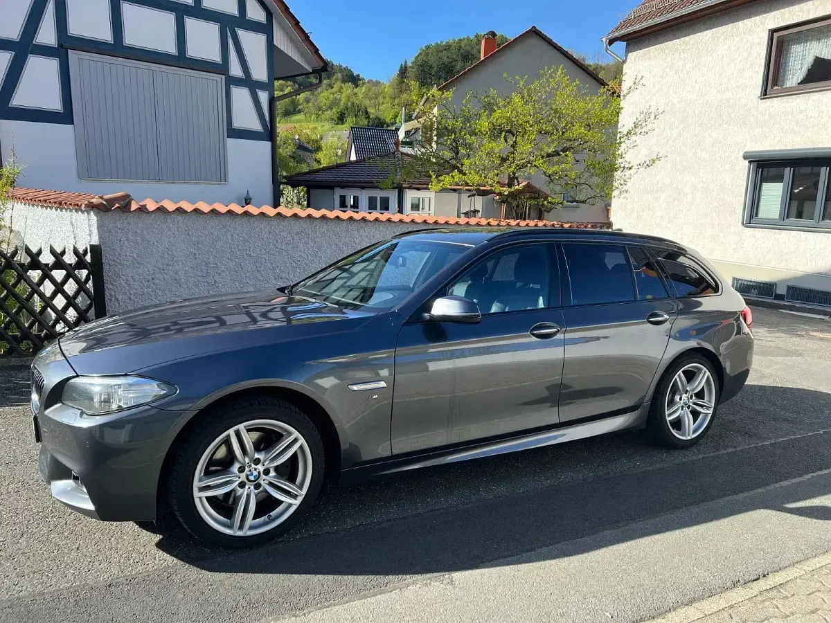 Gebraucht BMW 535 Sport Line 313 PS (230 kW) 2016 Grau Kombi