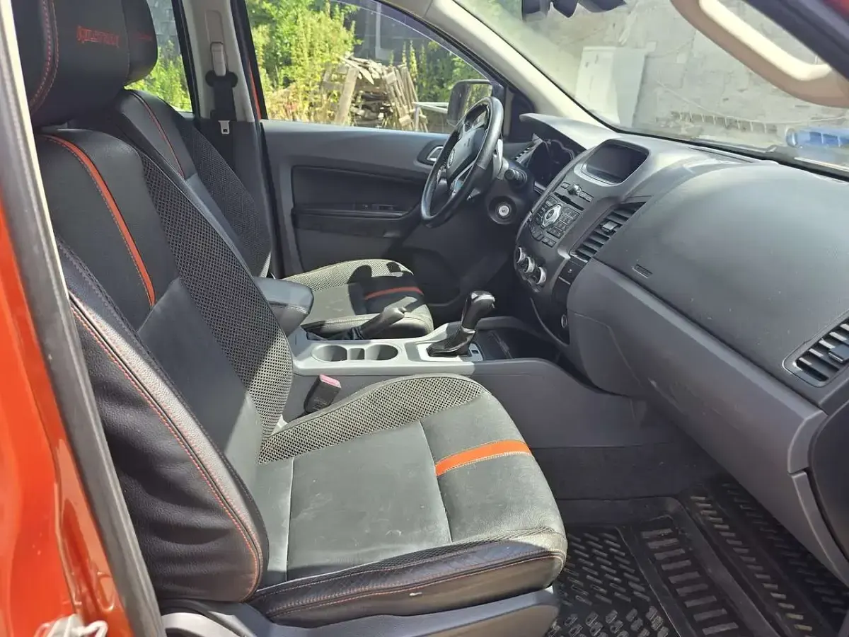 Gebraucht Ford Ranger Wildtrack 200 PS (147 kW) 2014 Orange Pickup