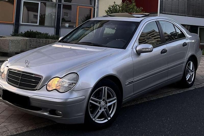 Gebraucht 2002 Mercedes C180 Classic Limousine | 4.600 € (Teuer) - Bild 1/2