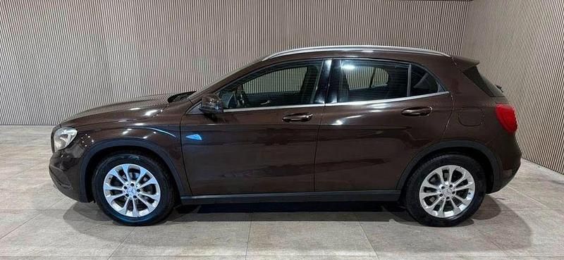 Gebraucht Mercedes GLA200 156 PS (114 kW) 2014 Braun SUV