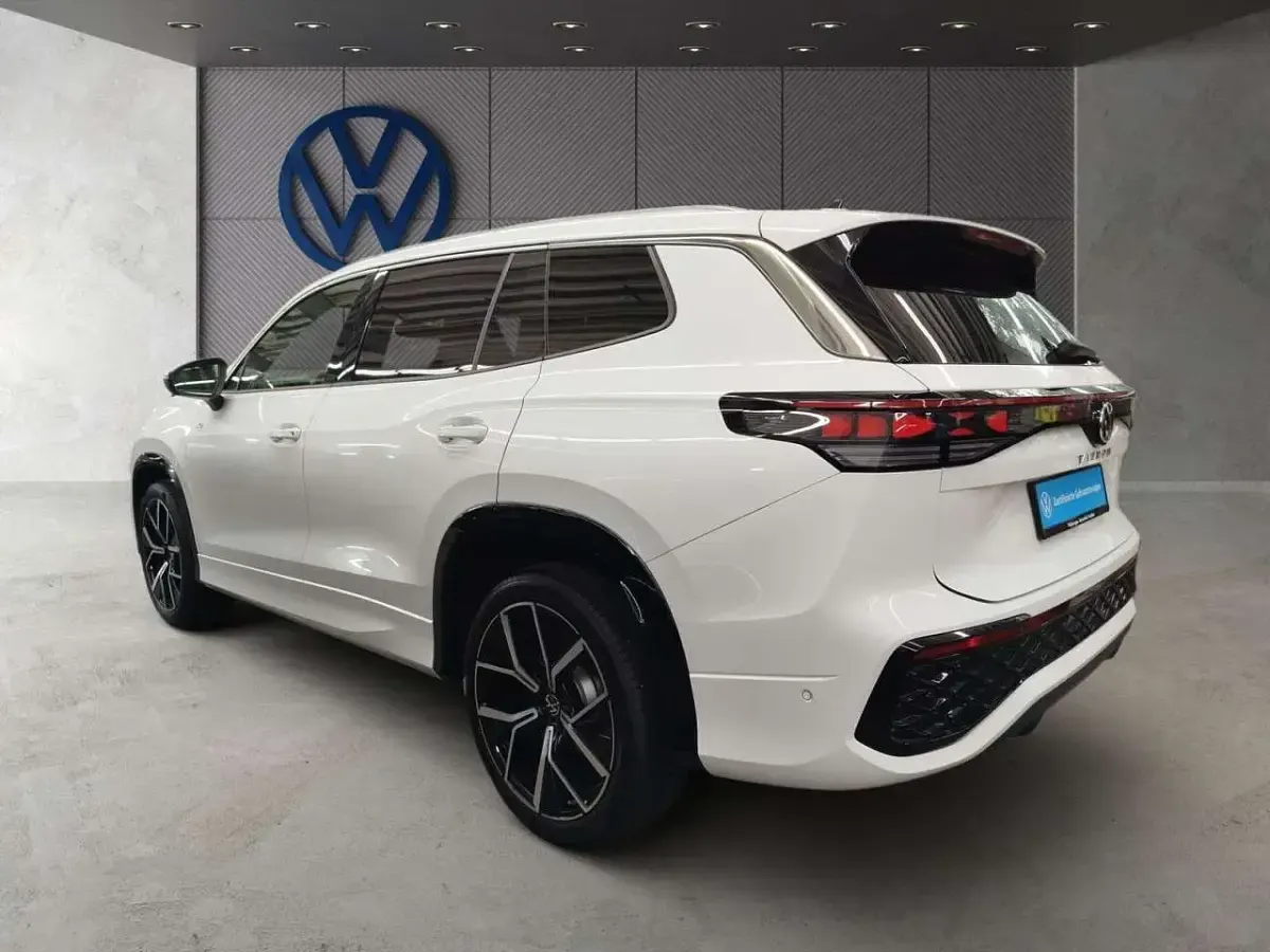 Gebraucht VW Tayron R-line 193 PS (141 kW) 2025 Weiß SUV