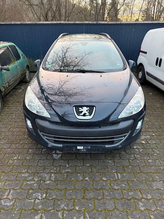 Grau Gebraucht 2009 Peugeot 308 SW Tendance Kombi | 2.500 € (Guter Preis) - Bild 1/4