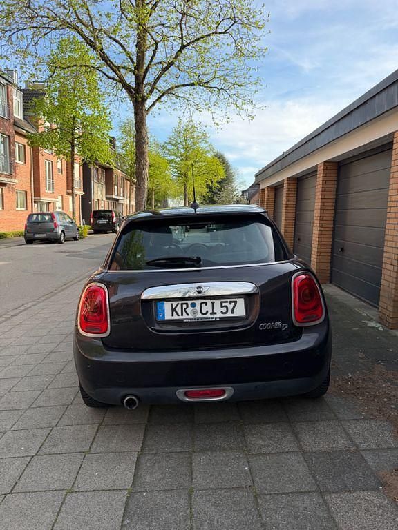Second-hand Mini Cooper D 116 CP (85 kW) 2015 Negru Hatchback