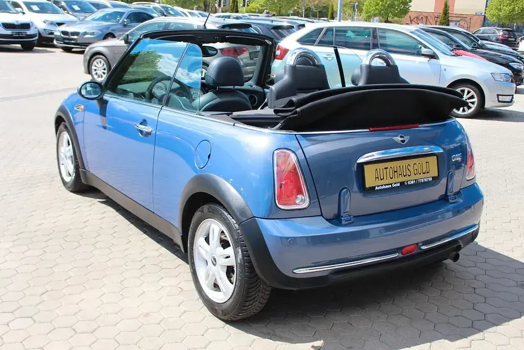 Käytetty Mini One Cabriolet 90 HP (66 kW) 2005 Sininen Avoauto