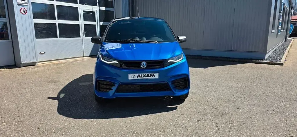 Neu Aixam Coupe Sport 2026 Blau Coupé