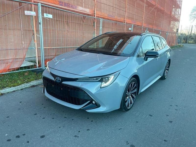 Schwarz Gebraucht 2022 Toyota Corolla Basis Kombi | 16.999 € (Superpreis) - Bild 1/4