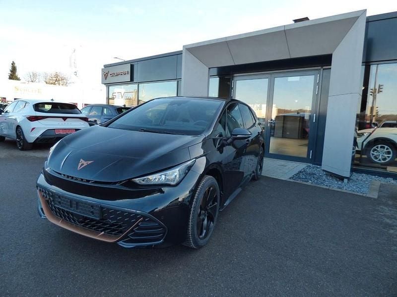 Schwarz Neu 2025 Cupra Born Kleinwagen | 35.880 € (Guter Preis) - Bild 1/4