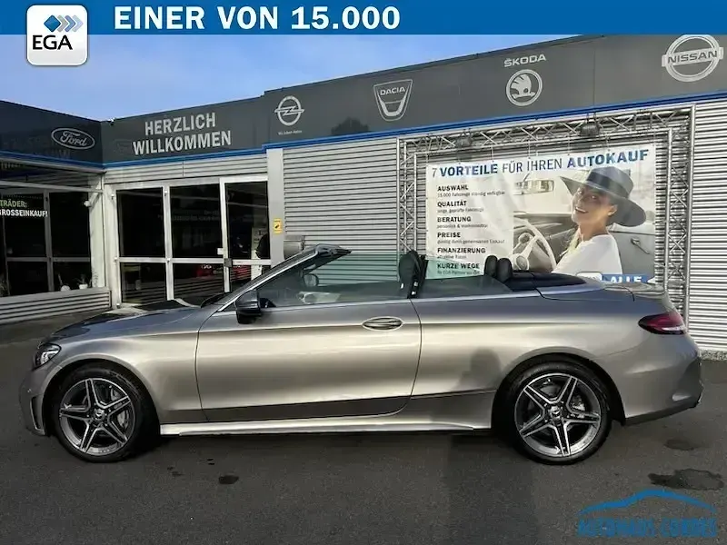 Gebraucht Mercedes C200 AMG line 160 PS (117 kW) 2019 Beige Cabrio