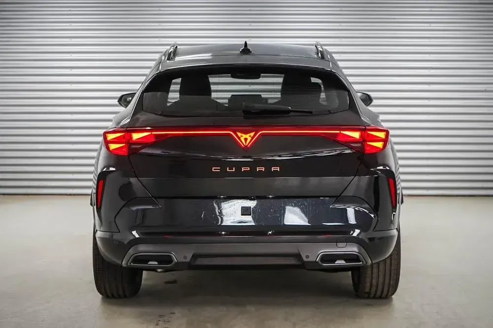 Nowe Cupra Formentor 150 KM (110 kW) 2026 Czarny SUV