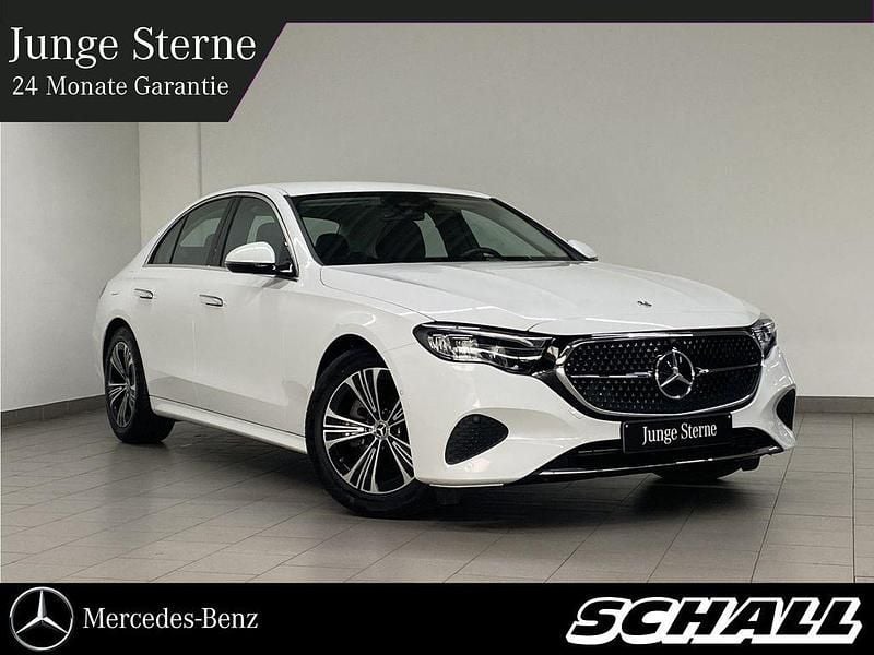 Gebraucht Mercedes E200 204 PS (150 kW) 2024 Weiß Limousine