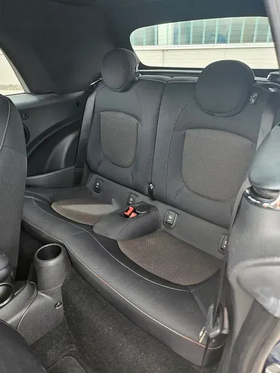 Gebraucht Mini Cooper D 111 PS (81 kW) 2016 Blau Kleinwagen