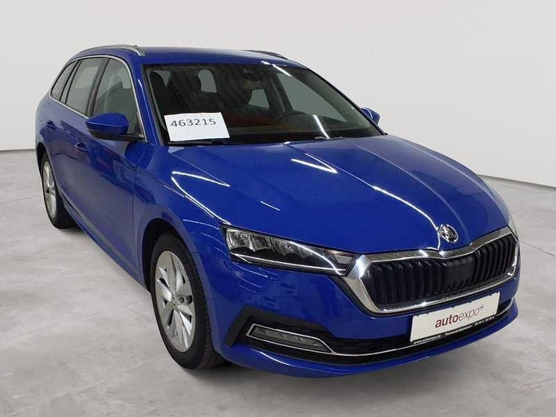 Energyblau uni Gebraucht 2022 Skoda Octavia Style Kombi | 21.990 € (Guter Preis) - Bild 1/4
