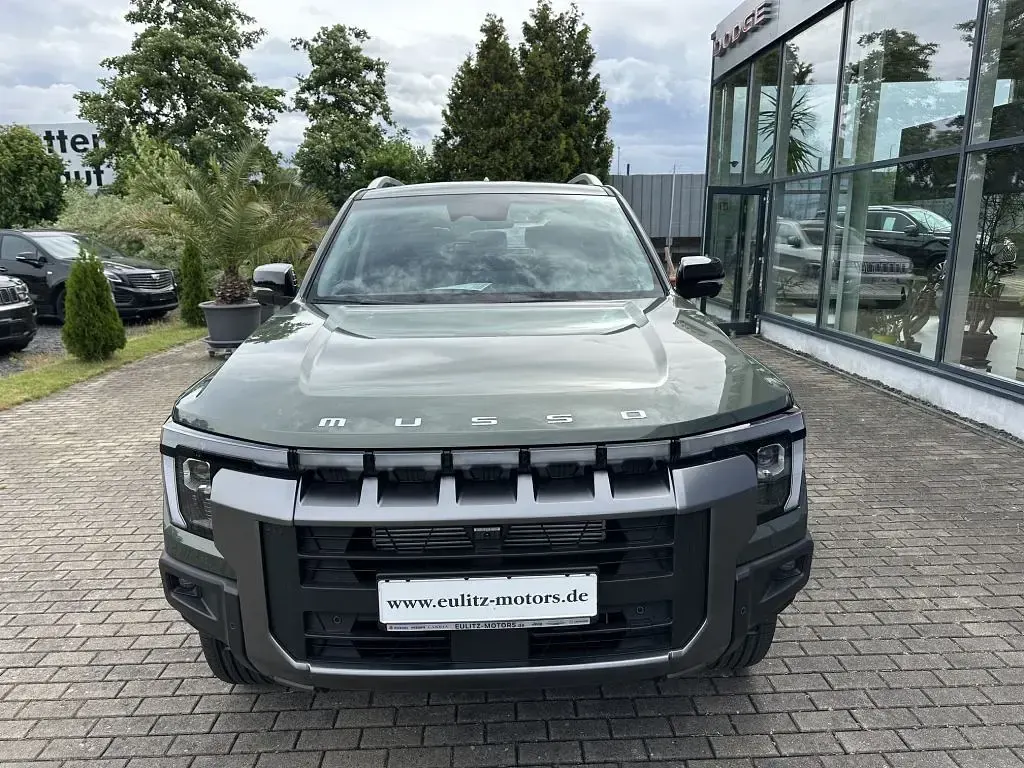 Neu KGM Musso 203 PS (149 kW) 2026 Grün Pickup