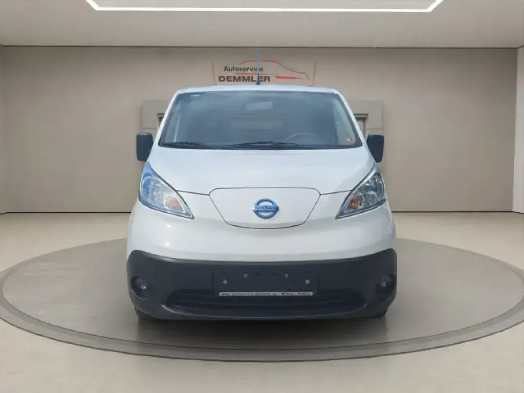 Gebraucht Nissan Evalia 80 kW (109 PS) 2017 Weiß Van / Kleinbus