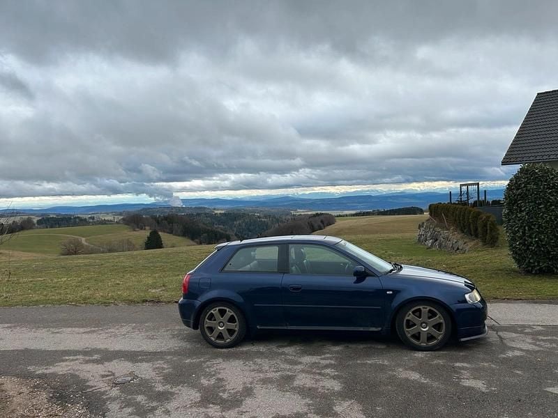 Second-hand Audi S3 209 CP (153 kW) 2000 Albastru Hatchback