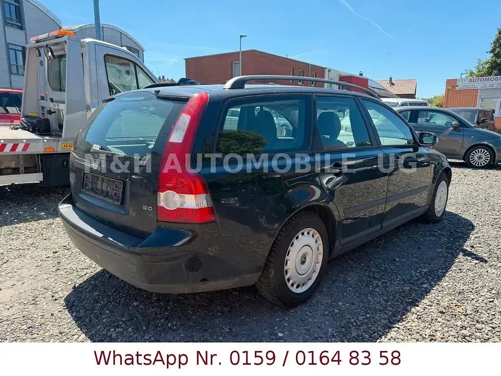 Gebraucht Volvo V50 Kinetic 109 PS (80 kW) 2007 Schwarz Kombi