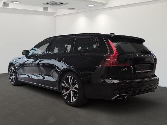 Gebraucht Volvo V60 R-Design 398 PS (292 kW) 2022 Purple (schwarz) Kombi