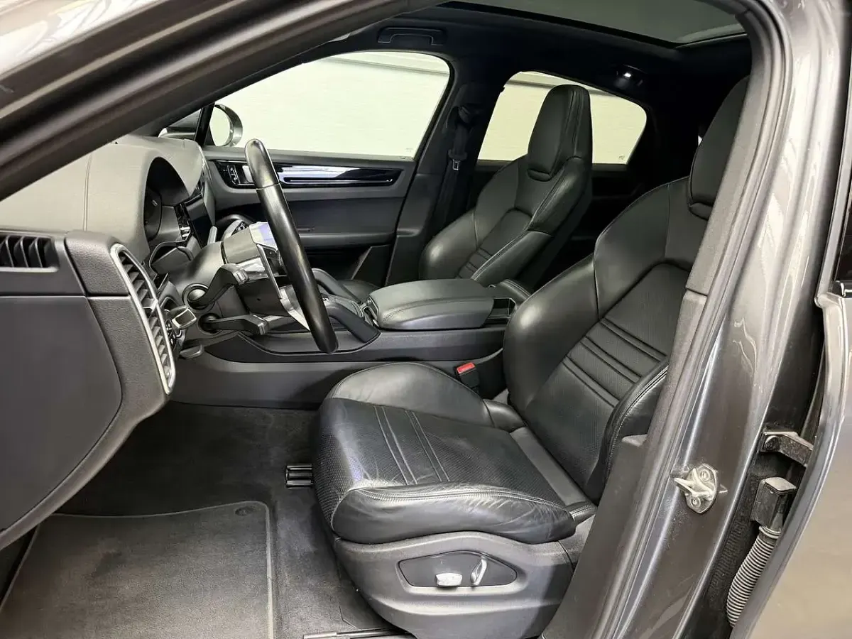 Gebraucht Porsche Cayenne Coupe 340 PS (250 kW) 2020 Grau SUV