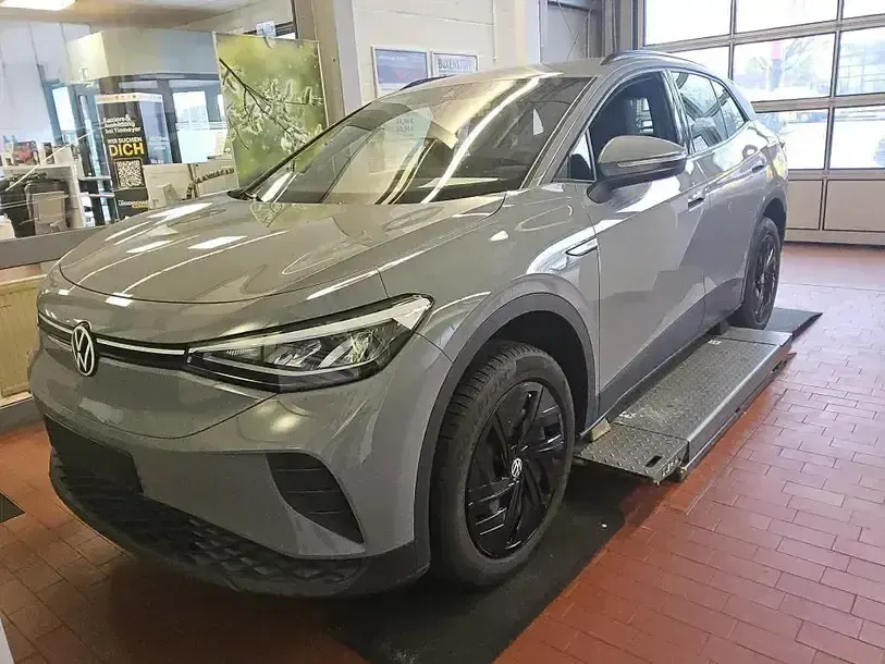 Gebraucht VW ID.4 Pro Performance 150 kW (204 PS) 2021 Mondsteingrau SUV