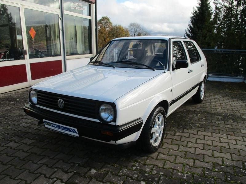 Weiß Gebraucht 1990 VW Golf II Limousine | 5.990 € - Bild 1/4