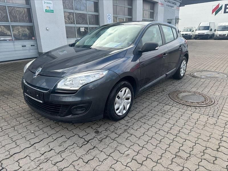 Gebraucht Renault Mégane III 101 PS (74 kW) 2012 Grau Kombi