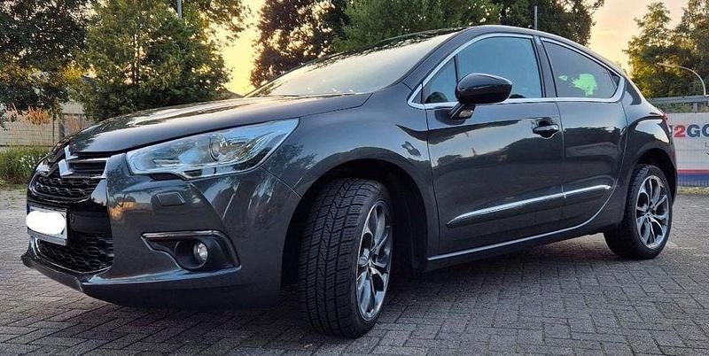 Grau Gebraucht 2014 Citroën DS4 Sport Chic Kleinwagen | 8.999 € (Fairer Preis) - Bild 1/4