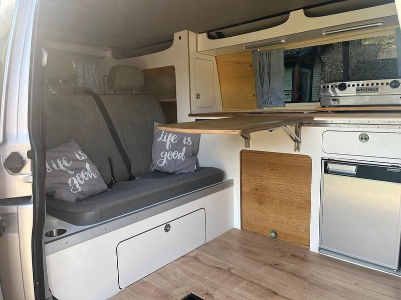 Gebraucht VW Transporter 116 PS (85 kW) 2014 Grau Van