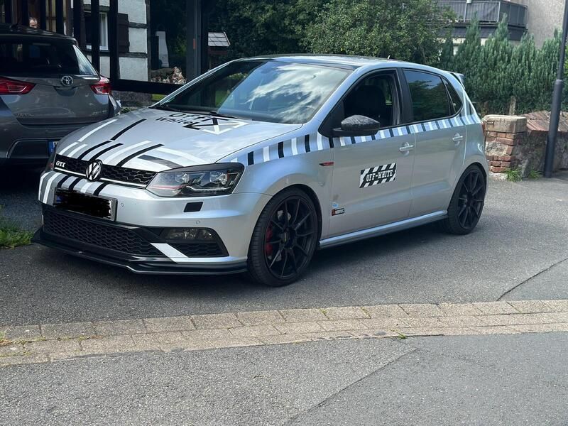 Silber Gebraucht 2015 VW Polo GTI Limousine | 14.000 € - Bild 1/4