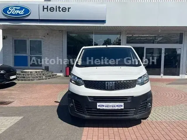 Gebraucht Fiat Scudo 144 PS (105 kW) 2022 Weiß Van