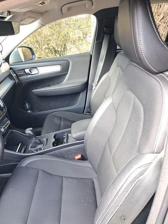 Gebraucht Volvo XC40 163 PS (119 kW) 2019 Schwarz SUV