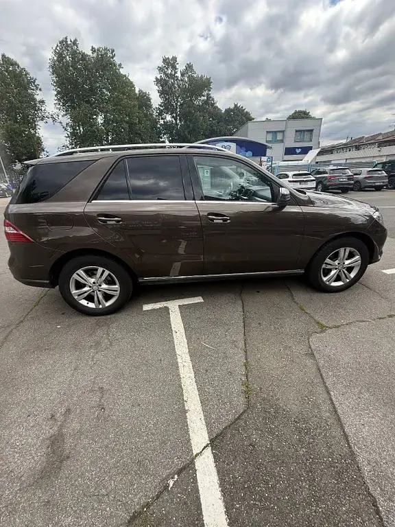 Gebraucht Mercedes ML250 204 PS (150 kW) 2013 Braun SUV