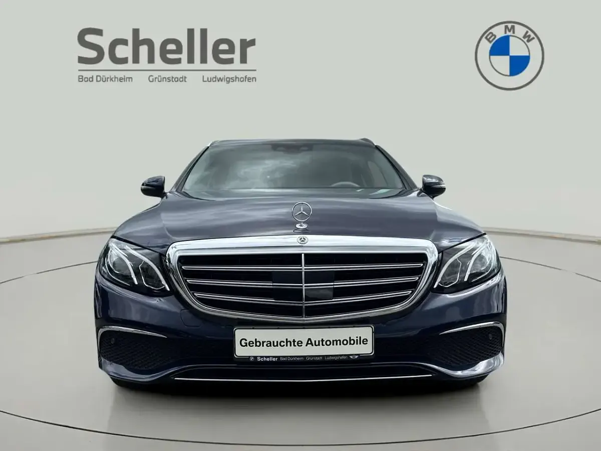 Gebraucht Mercedes E400 340 PS (250 kW) 2019 Cavansitblau  metalliclack Kombi
