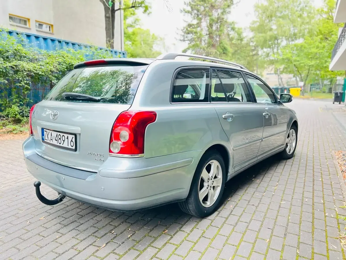 Gebraucht Toyota Avensis 130 PS (95 kW) 2008 Blau Kombi