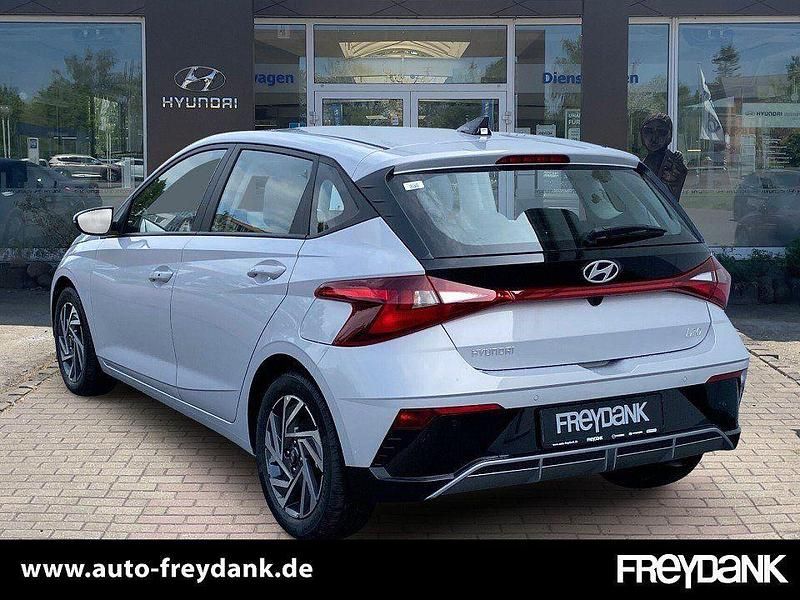 Neu Hyundai i20 Trend 101 PS (74 kW) 2025 Lumen grey Kleinwagen