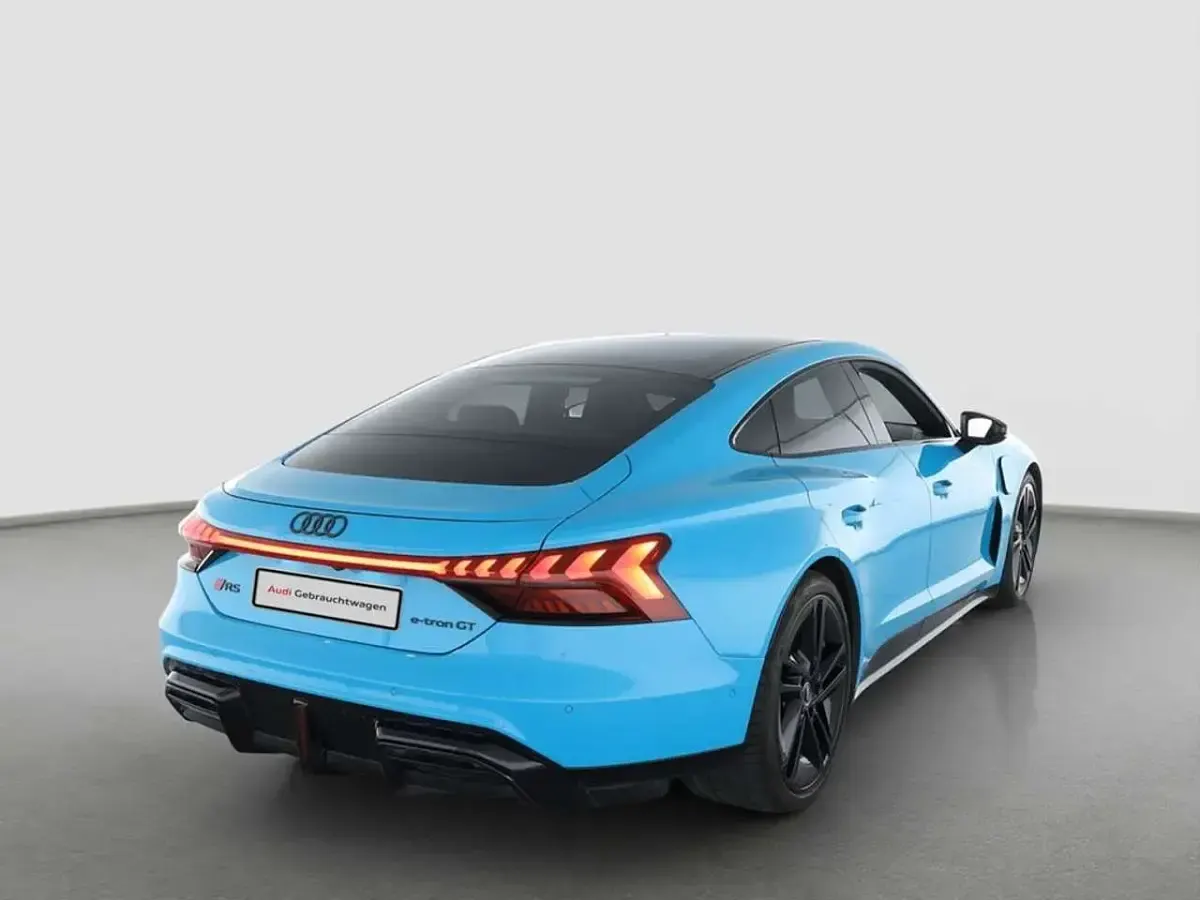 Gebraucht Audi RS e-tron GT Performance 620 kW (843 PS) 2025 Individuallackierungen audi ex Limousine