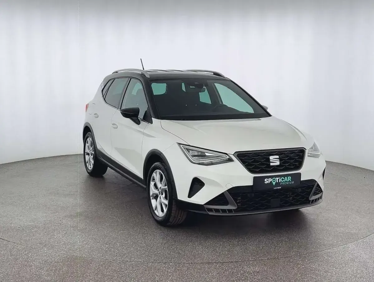 Gebraucht Seat Arona FR 110 PS (80 kW) 2023 Weiß SUV