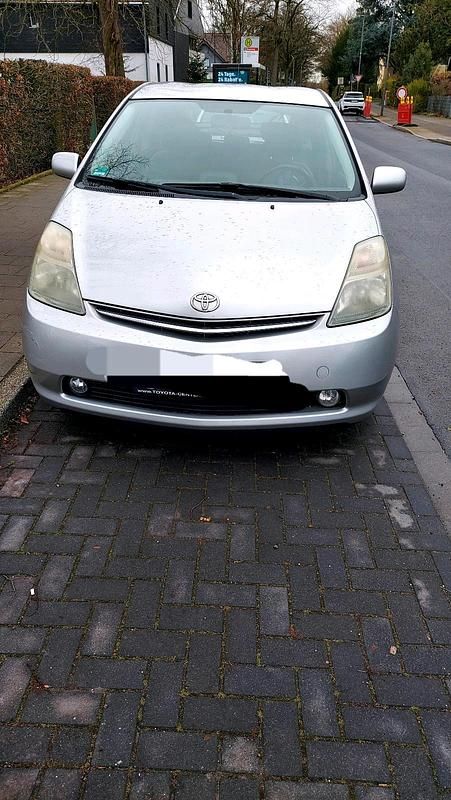 Silber Gebraucht 2006 Toyota Prius Limousine | 3.800 € - Bild 1/4