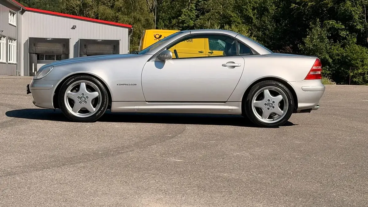 Gebraucht Mercedes SLK200 163 PS (119 kW) 2003 Silber Cabrio