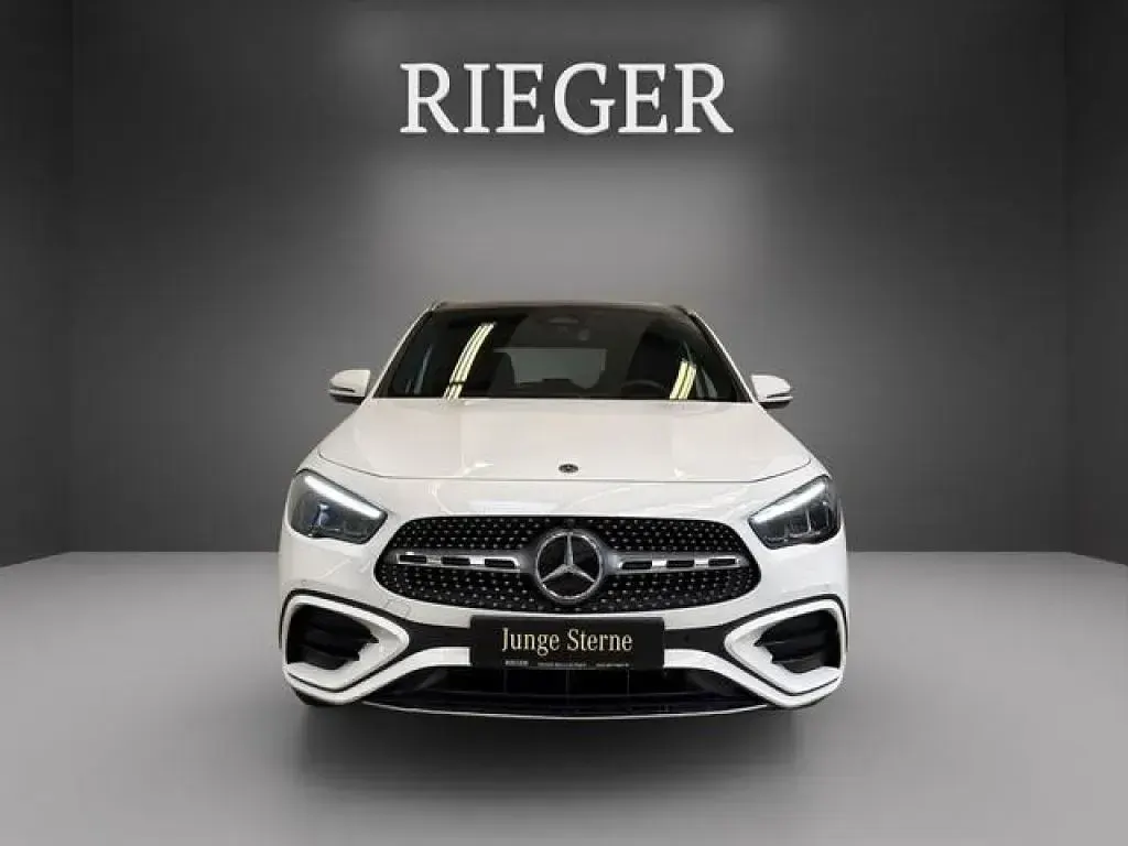 Gebraucht Mercedes GLA250 Premium 224 PS (164 kW) 2025 Unilack polarweiß SUV