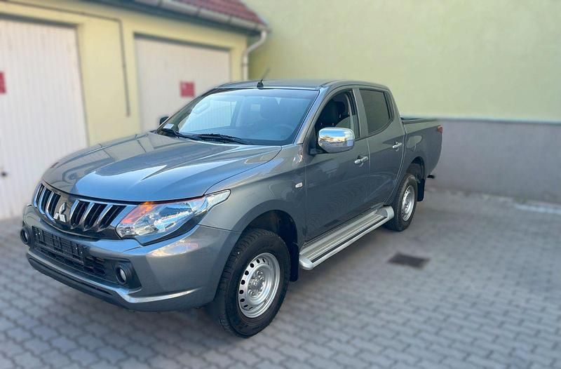 Grau Gebraucht 2019 Mitsubishi L200 Abholung | 14.900 € (Etwas zu teuer) - Bild 1/4
