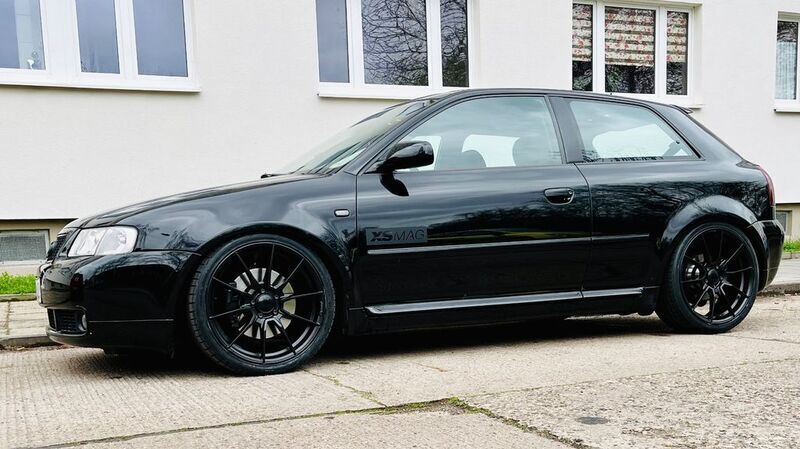 Schwarz Gebraucht 2000 Audi S3 Comfort Limousine | 12.990 € (Etwas zu teuer) - Bild 1/4