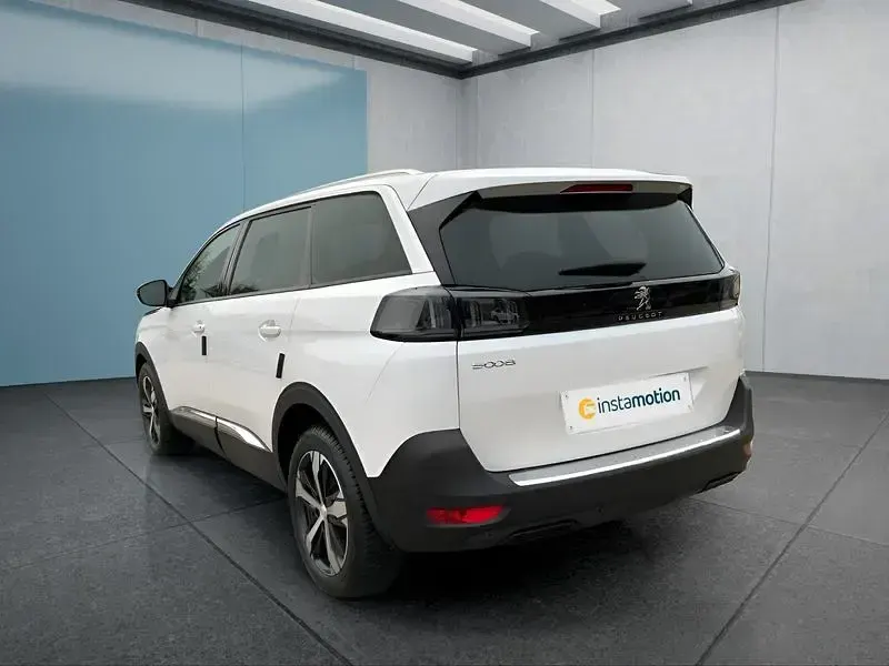 Gebraucht Peugeot 5008 131 PS (96 kW) 2024 Weiß SUV